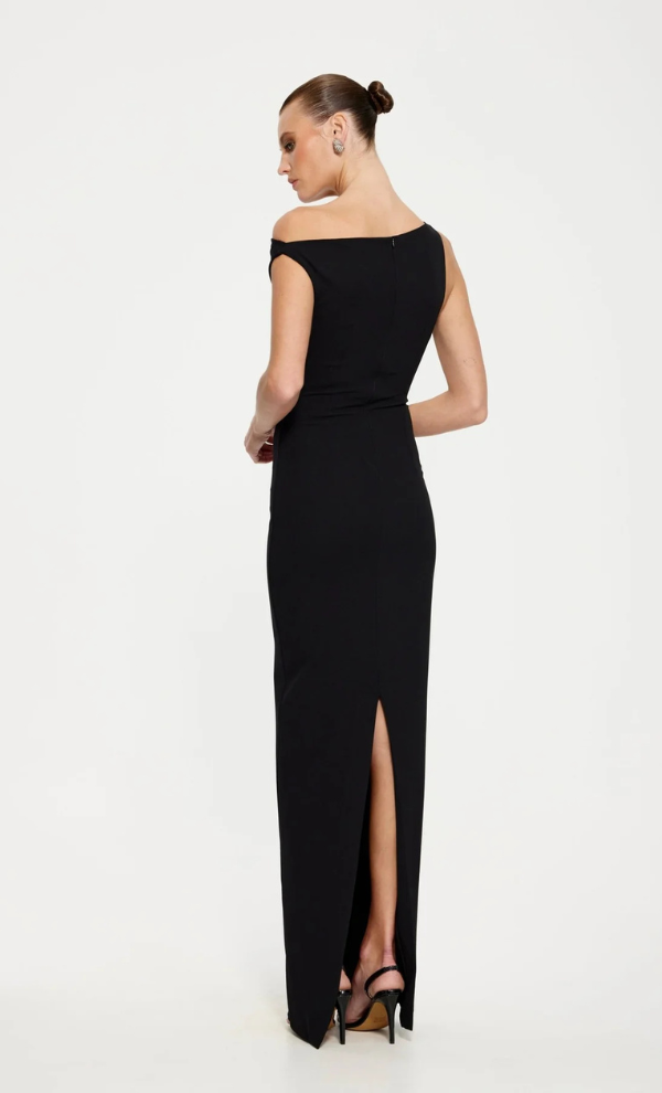 Inaya Gown